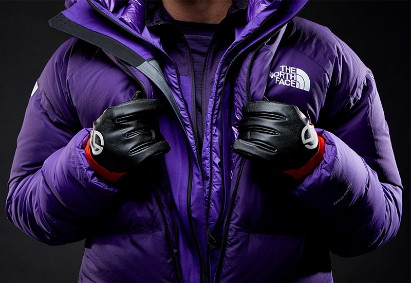 The north face summit seriesフロントは止水zip